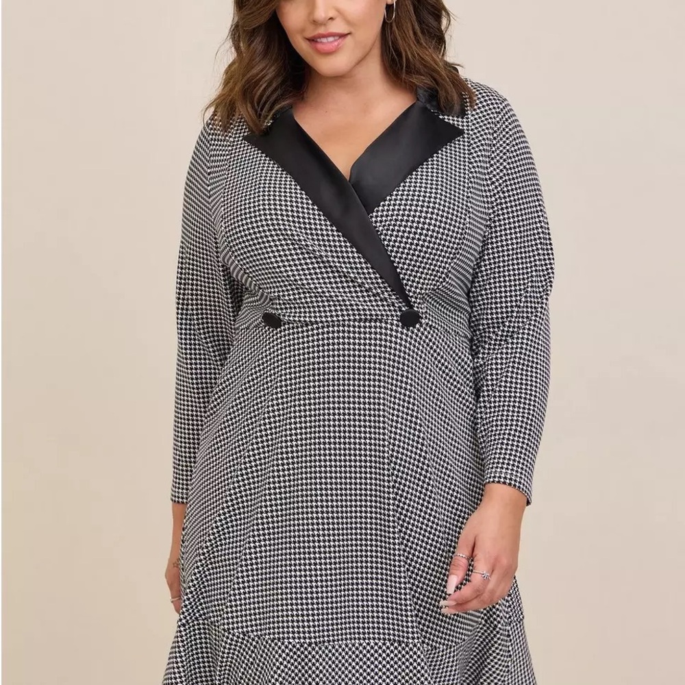 NWT Torrid Mini Stretch Satin Tuxedo dress size 16